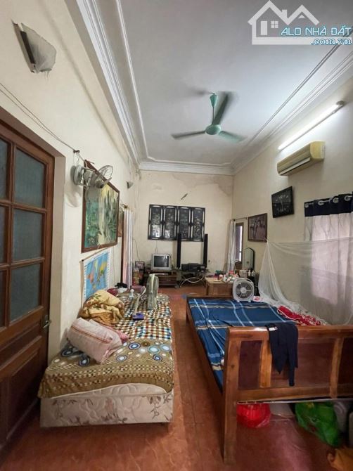 VẠN PHÚC HÀ ĐÔNG NHÀ LÔ GÓC Ô TÔ ĐỖ CỬA BÁN ĐẤT TẶNG NHÀ 3 TẦNG ĐẸP 61m 13 TỶ - 1