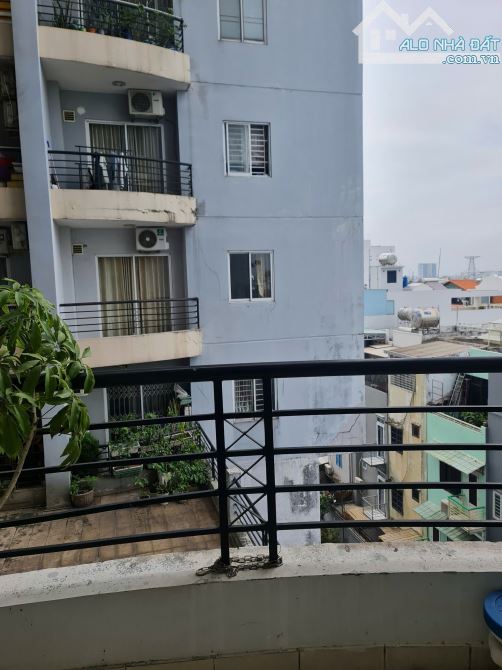 Cho thuê chung cư Phú Thạnh 100m 3PN 2WC giá 10 triệu , vào ở liền - 1