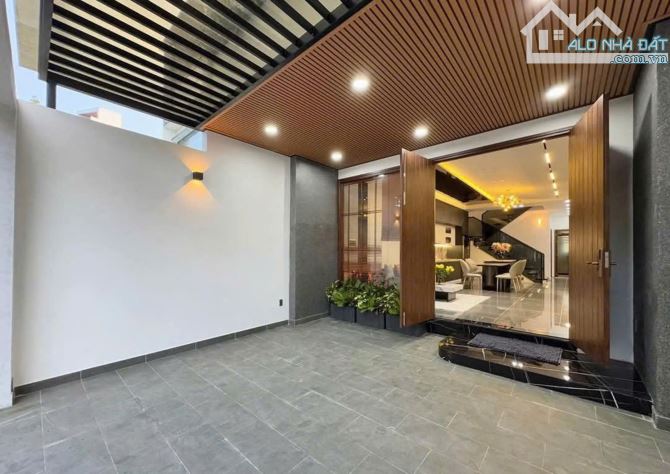 CHÍNH CHỦ CẦN BÁN GẤP NHÀ 3 TẦNG - ĐƯỜNG 6M - SỔ RIÊNG 125M2 PHƯỜNG CHÁNH HIỆP - 1