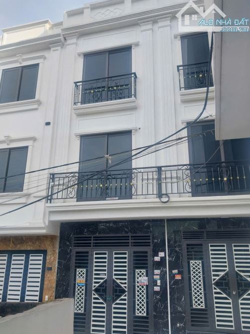 Nhà 4T*40m2 full nội thất- ngõ thông ô tô qua nhà-Gần QL6- Giá 3,05 tỷ - 1