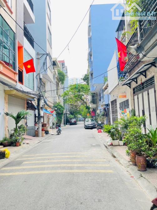 65m² đất ƠĐT NGOẠI GIAO ĐOÀN - Xuân La/Võ Chí Công - có gara để xe. - 1