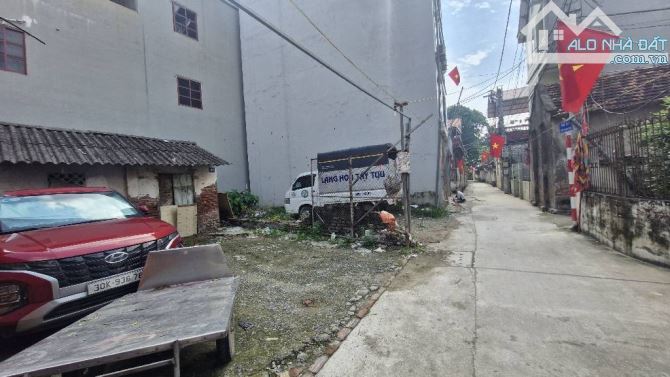 Bán đata đẹp ngay ubnd quận Bắc từ liêm , 82m2 MT6m , oto đỗ cửa , 50m ra mặt phố - 1