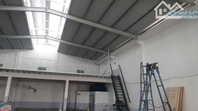 Cho thuê nhà xưởng 14x22 gần ngã tư an sương - GIÁ CỰC TỐT - 1