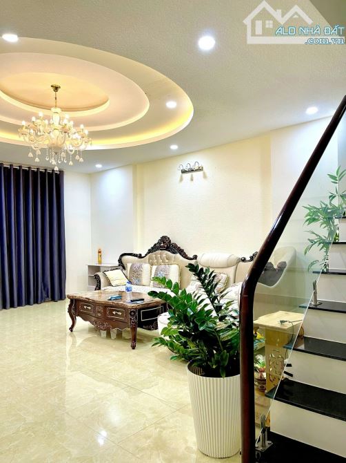 CHO THUÊ NHÀ NGUYỄN TRUNG TRỰC P4 ĐA LẠT - 5PN - 12 TRIỆU/THÁNG - 1