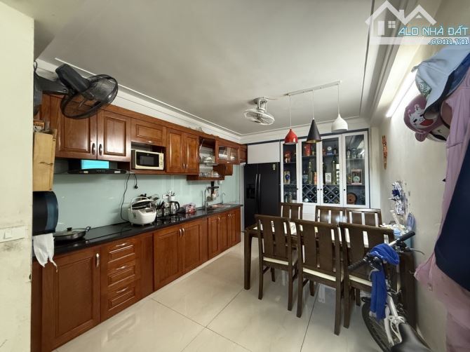 Nhà đẹp Tứ Hiệp 10.x Tỷ Vị trí trung tâm Thanh Tri Đường ô tô tránh, DT 38m - 1