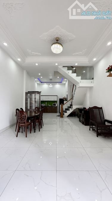 KHU PHÂN LÔ ĐẸP BÌNH TÂN - 4 TẦNG - HẺM XE HƠI TRÁNH CÓ LỀ - THIẾT KẾ ĐẸP SANG TRỌNG - 1