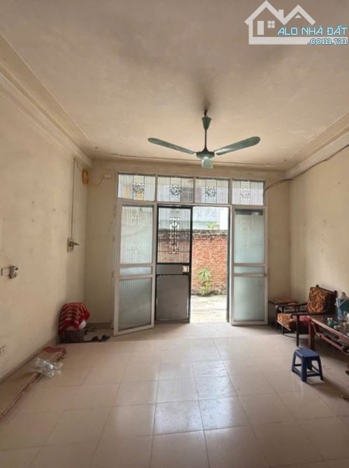 Bán nhà Việt Hưng, Long Biên 4 tầng oto đỗ cửa - 1