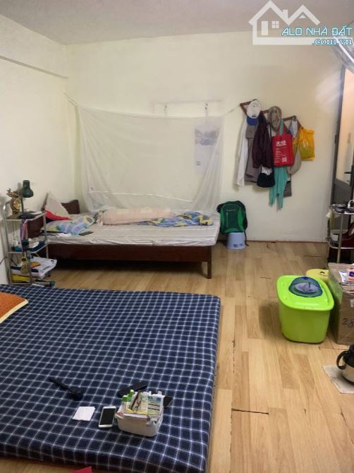 Bán tt tầng 3 Bách Khoa phố Nguyễn Hiền 70m2 nhà còn đẹp ở luôn - 1