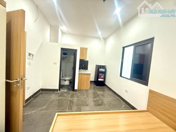 VIP ! CCMN Định Công 55m x 7 tầng thang máy, dòng tiền cực mạnh, chỉ hơn 11 tỷ - 1