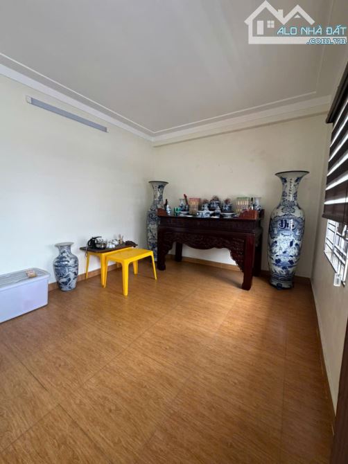 3,9 tỷ có NHÀ 3 TẦNG, Ô TÔ ĐỖ CỬA NGAY CÁI TẮT, AN ĐỒNG , AN DƯƠNG - 1