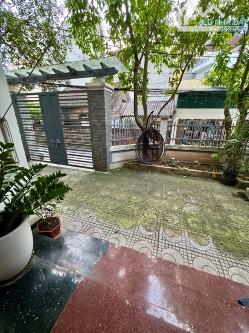 BÁN NHÀ LONG BIÊN 152M2, VỈA HÈ 3M, GARAGE Ô TÔ TƯƠNG LAI RA MẶT PHỐ, SÂN RỘNG ĐỂ XE - 1