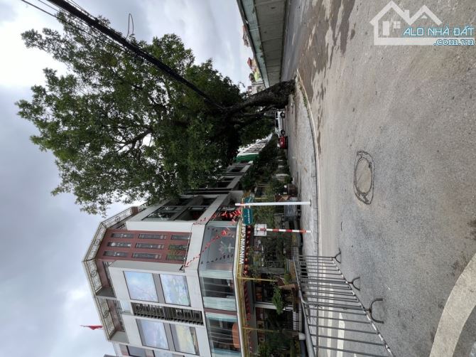 BIỆT THỰ ĐỨC GIANG 150M2, 5 TẦNG, LÔ MẶT PHỐ - LÔ GÓC - VỈA HÈ RỘNG, VỪA Ở VỪA KINH DOANH - 1
