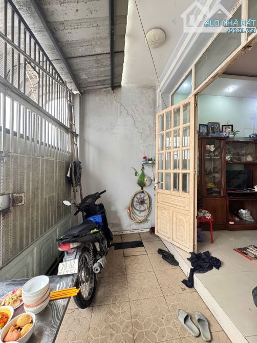 C10M HẺM XE HƠI NHÀ 2 TẦNG 3PN, DT 60M NAM HÒA PHƯỚC LONG A, Chỉ 4 tỷ Hơn - 1