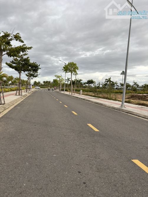 Đất Đầm Sen, Hòa Xuân hàng hiếm chỉ hơn 42tr/m2 - 2 lô liền kề còn lại - 1