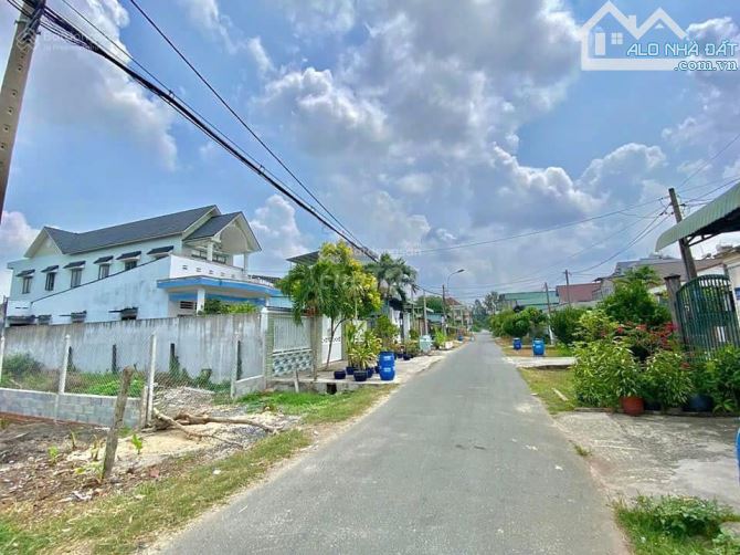 Chính Chủ Bán Gấp MT Kinh Doanh 240m2 (8x30) Giá 1Ty100 - 1