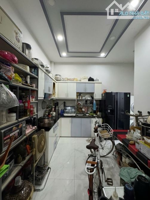 Sunny plaza Phạm Văn Đồng | công viên Gia Định | 46M2(4.2x11) | kế mặt tiền | 2 tầng ở nga - 1