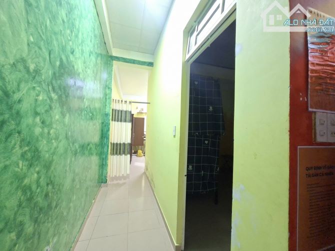 NHÀ CẤP 4 HẺM ÔTÔ ĐƯỜNG HOÀNG DIỆU CÁCH CHỢ ĐÀ LẠT 1,2KM, 98M2 3PN 3WC SÂN ĐỂ ÔTÔ - 5,6 TỶ - 1