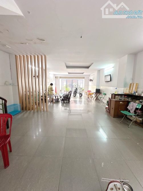 HIẾM-HẺM 8M THÔNG PHAN HUY ÍCH - TÂN BÌNH- DT 84M2- NGANG HIẾM 5M - NỞ HẬU- 3 TẦNG - 1