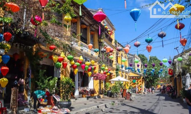 CHÍNH CHỦ BÁN GẤP LÔ ĐẤT 217M2 MẶT TIỀN SÁT TRUNG TÂM PHỐ CỔ HỘI AN - 1