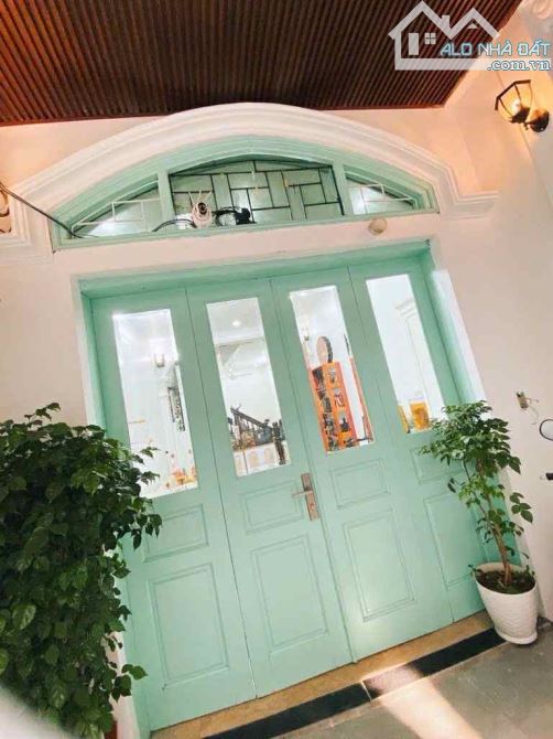 BÁN GẤP Phú Mỹ – 35m² – ô tô gần – sổ đỏ sẵn – Giá 6.5 tỷ