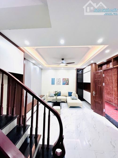 BỒ ĐỀ, LONG BIÊN - NHÀ MỚI 5 TẦNG FULL NỘI THẤT- GẦN HỒ SINH THÁI- 10M RA ĐƯỜNG Ô TÔ THÔNG - 1