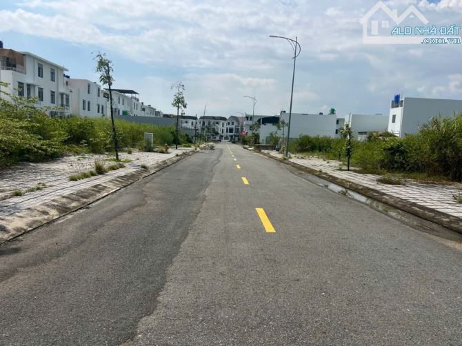 BÁN LÔ ĐẤT B6 -16 KĐT TÂY BẮC,  TP. RẠCH GIÁ, TỈNH KIÊN GIANG KHÔNG HỐ GA , TRỤ ĐIỆN - 1