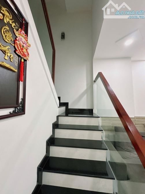NHÀ ĐẸP 4 TẦNG- KHU VIP TÂN PHÚ - 5x11m - GẦN TRƯỜNG THPT TRẦN PHÚ- NHỈNH 6 TỶ - 1
