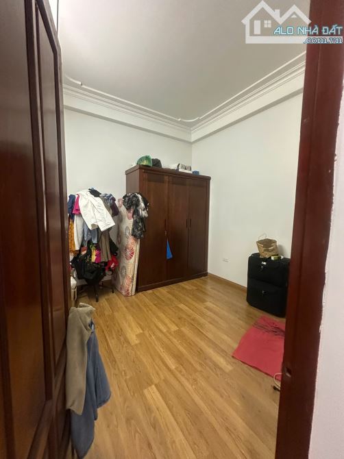 SIÊU HIẾM PHÂN LÔ -HOÀNG CẦU-ĐỐNG ĐA-42M2-Ô TÔ TRÁNH-5 TẦNG-2 BƯỚC RA HỒ-GIÁ 16.2 TỶ - 1