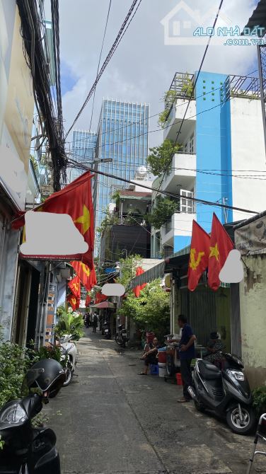 Nhà Nguyễn Thị Minh Khai Q1 - 6.5x3.2m - 21m2 - 1 trệt 2 lầu 1 sân thượng 2PN - 1