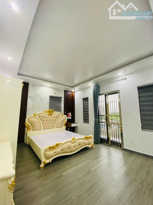 BÁN NHÀ CĂN GÓC 3 TẦNG– TRỤC CHÍNH QUỲNH HOÀNG, NAM SƠN– HẢI PHÒNG GIÁ CHỈ 3,2X TỶ - 1