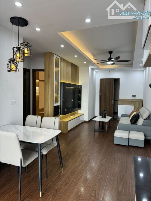 Chung cư cao cấp 55m2 trục Tỉnh Lộ 10, bàn giao hoàn thiện nội thất như hình - 1