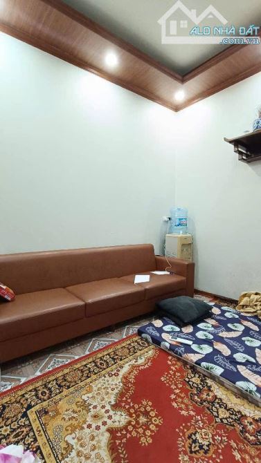 NHÀ 2 TẦNG MẶT TIỀN RỘNG Ở SƯỚNG - TRUNG TÂM TT YÊN VIÊN - KHU VỰC DÂN CƯ SẦM UẤT - 1