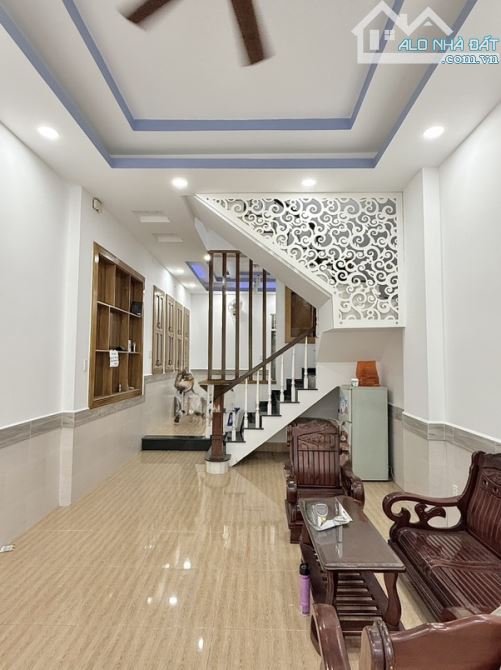 SIÊU PHẨM GÒ VẤP - HẺM XE HƠI – NHÀ 4 TẦNG MỚI ĐẸP – 61m2 NỞ HẬU PHONG THỦY – 4PN KHÉP KÍN - 1