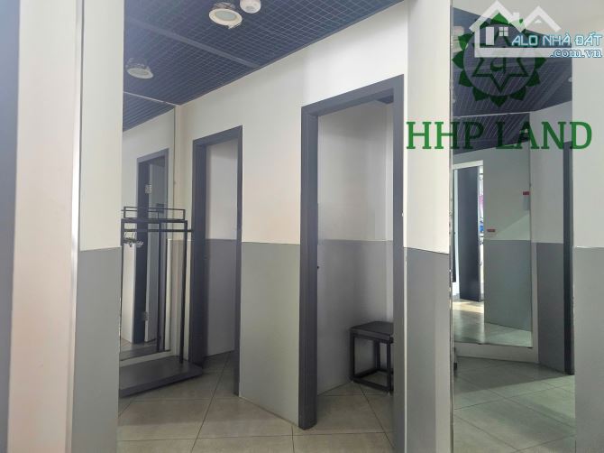 Cho thuê nhà mặt tiền Phạm Văn Thuận ngang 7.4m - 1