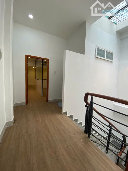 NHÀ BÁN MẶT TIỀN NGUYỄN ĐÌNH CHÍNH, PHÚ NHUẬN, 4,8X21,5M, 1 LẦU, 25 TỲ - 1