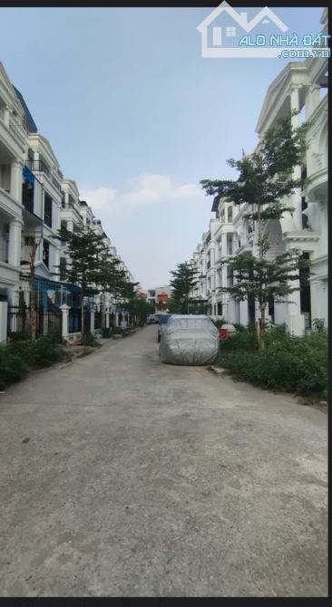 Cần bán nhà liền kề TIG Đại Mỗ - Green Garde, 4tầng full nội thất.n House Đại Mỗ - 1