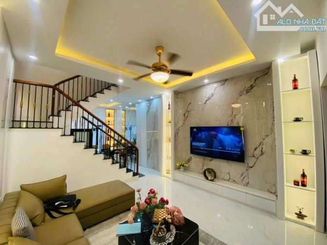 👉 NHÀ ĐẸP HAI BÀ TRƯNG PHÂN KHÚC 9X  – MẶT TIỀN 4.2M - NHÀ 4 TẦNG FULL NỘI THẤT - NHÀ ĐẸP - 1