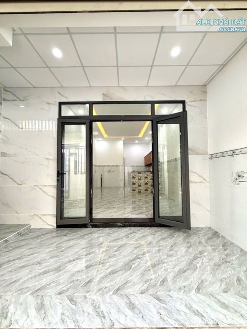 Bán nhà đẹp ở ngay 80m² Ngang 7m,Hóc Môn gần Tô Ký-Trung Chánh, giá chỉ 4.3 tỷ. - 1