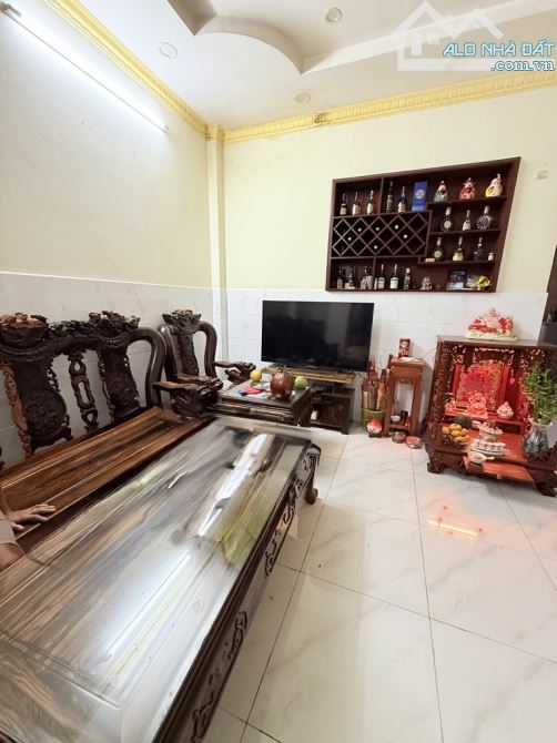 NHÀ ĐẸP KHU TÊN LỬA 3 TẦNG 3PN 60M2  GẦN AEON NHỈNH 4,6 TỶ - 1