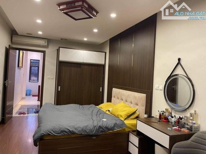 Bán nhà mặt phố Minh Khai, Hai Bà Trưng, 108m2 x 5 tầng thang máy, vị trí cực đẹp, 45 tỷ! - 1