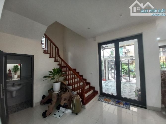 Bán nhà 5 tầng Liền Kề Phân Lô Phú Xá 52m2 MT 4.4m ô tô tránh vỉa hè chỉ 16,x tỷ - 1