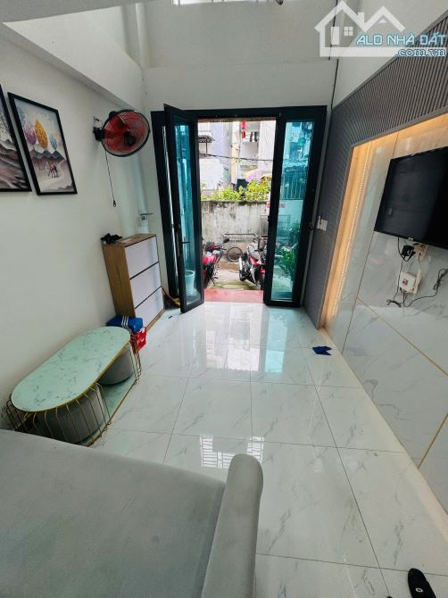 Nhà 4 tầng 3x10m nở hậu 3.6m 4PN 3WC, 353/8 Lê Quang Định 5.68 tỷ - 1