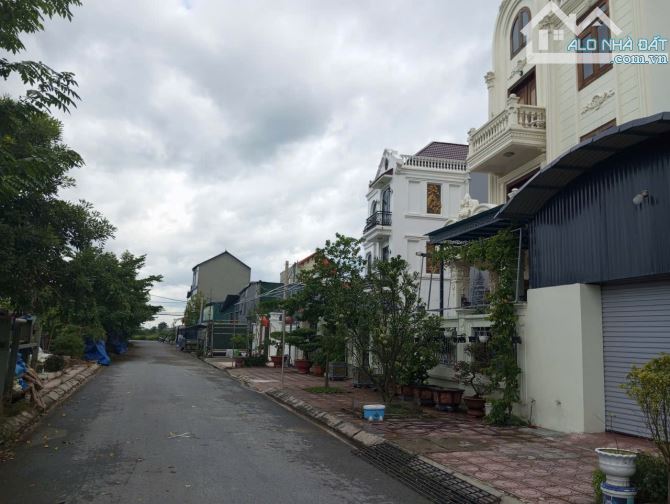 BÁN ĐẤT THUẬN THÀNH, BẮC NINH. 76M2 * 2,85 TỶ. LÔ GÓC, ĐƯỜNG Ô TÔ VÀO ĐẤT - 1