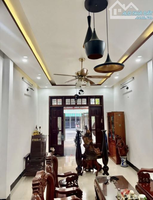 BÁN NHÀ 3 TẦNG THIẾT KẾ HIỆN ĐẠI – TRUNG TÂM THANH KHÊ – SÁT CHỢ KỲ ĐỒNG. - 1