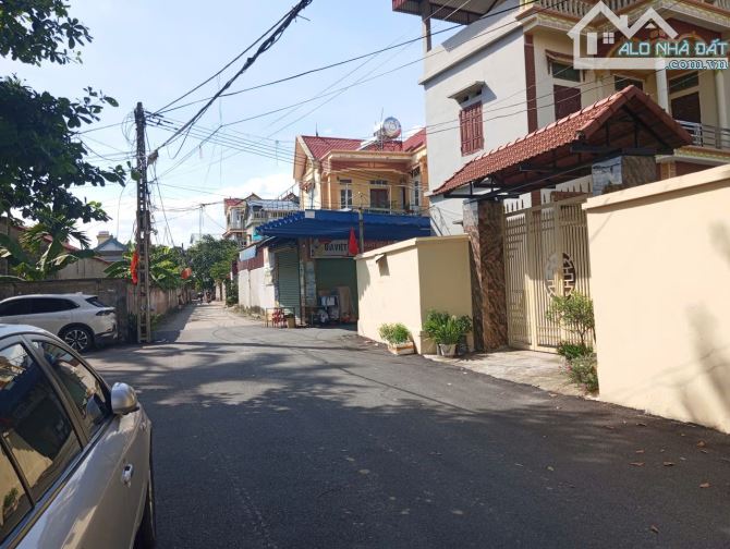 BÁN ĐẤT THUẬN THÀNH, BẮC NINH. 76M2 * MT 5,5M * 2 TỶ. Ô TÔ VÀO ĐẤT. HƯỚNG ĐÔNG NAM - 1