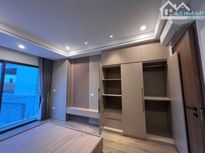 Bán nhà đẹp Việt Hưng – 31m², 5 tầng, full nội thất, vị trí trung tâm – giá 7.25 tỷ - 1