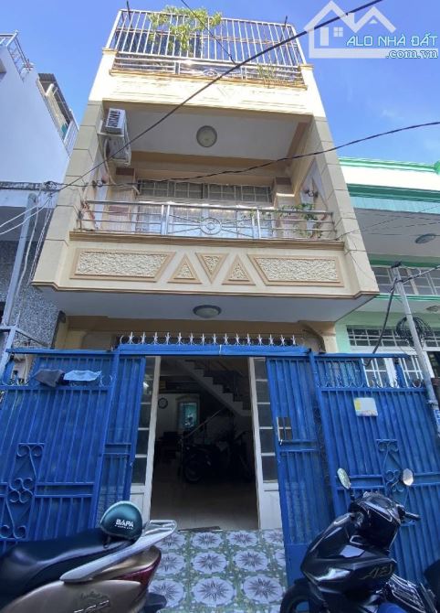 NHÀ 3TẦNG HẺM XE HƠI CẠNH PHÚ MỸ HƯNG,NGANG 4x11 HOÀN CÔNG ĐỦ CHỈ NHỈNH 5TỶ - 1