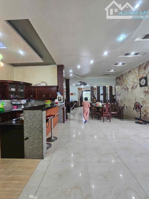 BÁN GẤP BIỆT THỰ 3 TẦNG 640m² TRẦN VĂN GIÀU BÌNH LỢI.BÌNH CHÁNH - 1