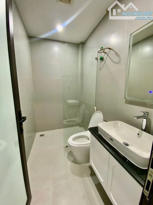 Nhà 85m2 xây độc lập,chắc chắn sân trc nhà rộng 40m Thiên Lôi- Aeon mall - 1