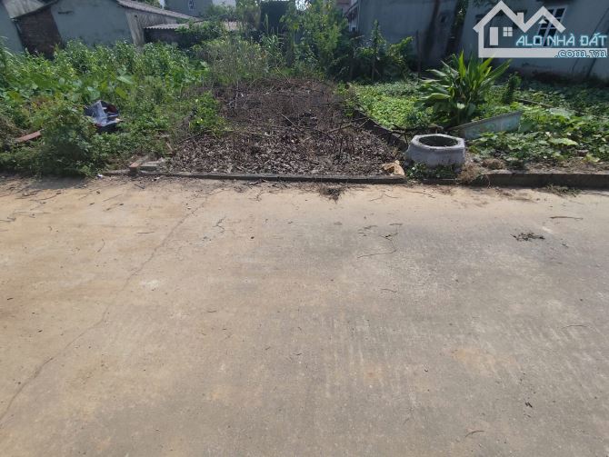 Bán đất 64.8m² gần THCS Xuân Bách – ngõ thông 3m – vị trí tiềm năng an cư- Gía 2.x tỷ - 1